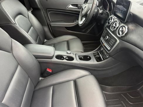 Used 2018 Mercedes-Benz GLA 250 4MATIC image 16