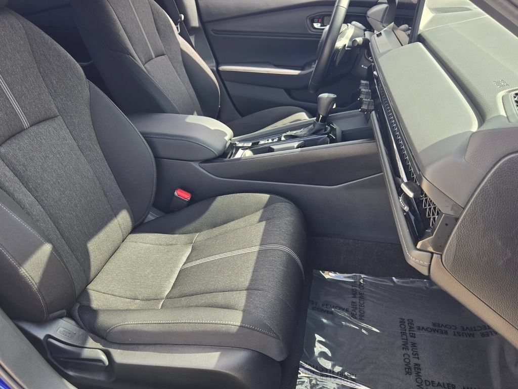 Used 2025 Honda Accord Sport image 19