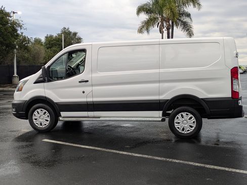 Used 2024 Ford Transit 250 Low Roof w/ Exterior Upgrade Package image 4