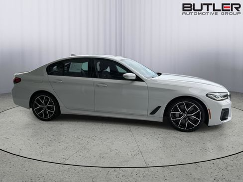 Certified 2023 BMW 530i w/ M Sport Package RWD image 7