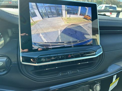 New 2026 Jeep Compass Latitude image 16