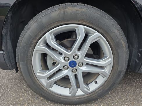 Used 2017 Ford Edge Titanium w/ Equipment Group 301A FWD image 35