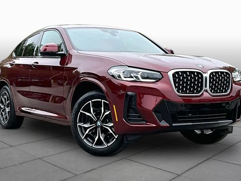 Certified 2025 BMW X4 xDrive30i AWD/4WD image 2