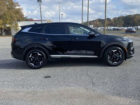 New 2026 Kia Sportage EX FWD image 2