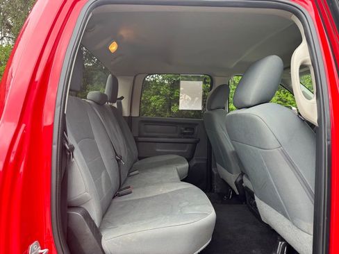 Used 2016 RAM 2500 Tradesman w/ Chrome Appearance Group AWD/4WD image 13
