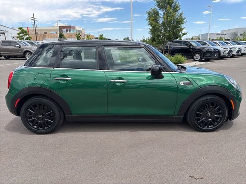 Used 2020 MINI Cooper 4-Door Hardtop FWD image 10