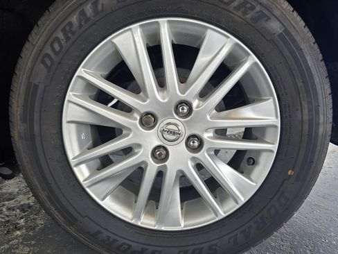 Used 2024 Nissan Versa S image 24