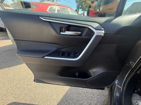 Used 2025 Toyota RAV4 XLE w/ Weather Package image 18