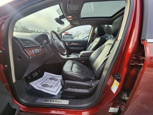 Used 2015 Lincoln MKX AWD w/ Equipment Group 102A image 18