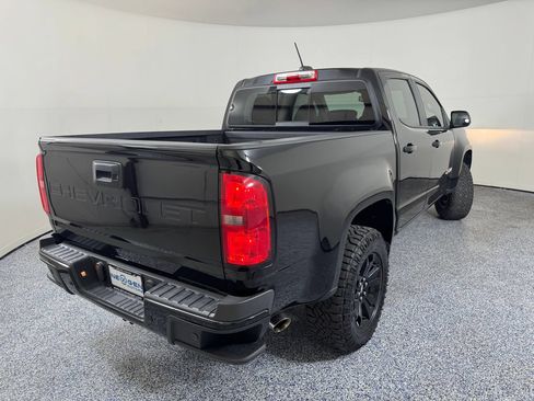 Used 2022 Chevrolet Colorado Z71 w/ Z71 Midnight Edition AWD/4WD image 7