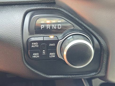 Used 2020 RAM 1500 Big Horn AWD/4WD image 32