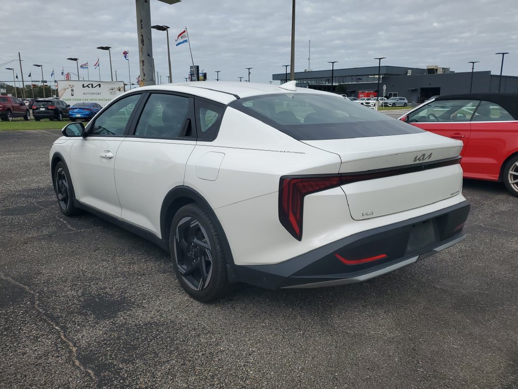 Used 2025 Kia K4 EX FWD image 3