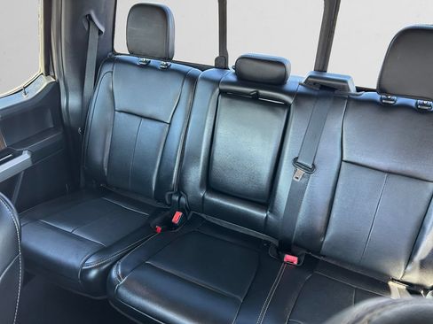 Used 2020 Ford F150 Lariat w/ Equipment Group 502A Luxury AWD/4WD image 15