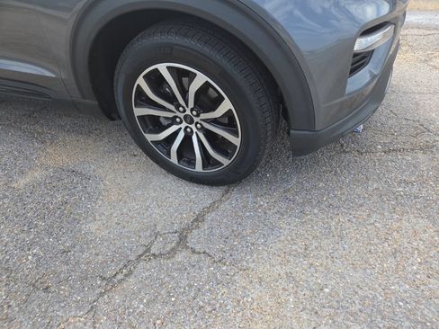 Used 2022 Ford Explorer ST-Line RWD image 15