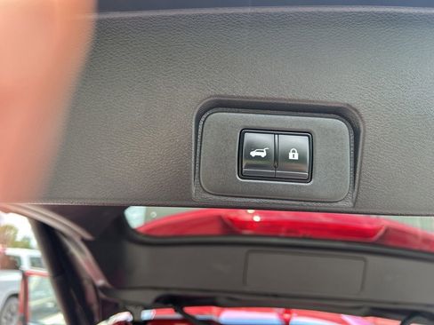 Certified 2025 Nissan Rogue SV AWD/4WD image 27