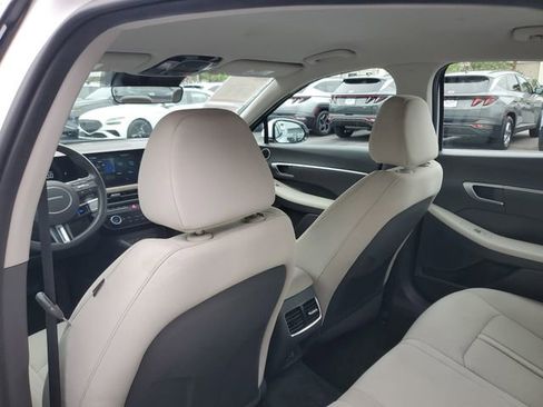 Certified 2025 Hyundai Sonata SEL image 23