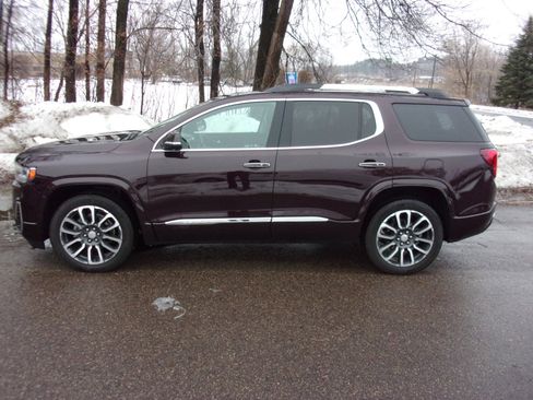 Used 2021 GMC Acadia Denali w/ Denali Ultimate Package image 2