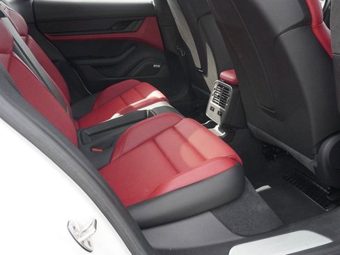 Used 2021 Porsche Taycan Turbo image 35