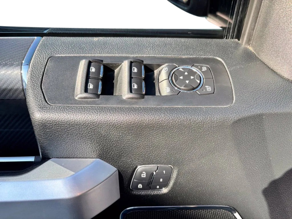 Used 2018 Ford F150 Lariat w/ Equipment Group 502A Luxury AWD/4WD image 22