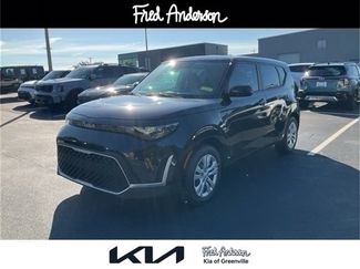 New 2025 Kia Soul LX image 1