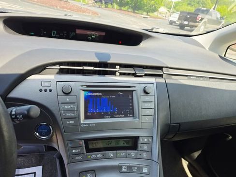 Used 2013 Toyota Prius Three FWD image 20