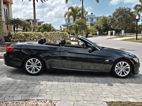Used 2011 BMW 335is Convertible image 43