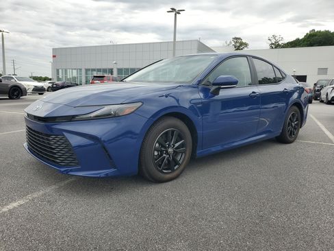 Certified 2025 Toyota Camry LE w/ Convenience Package FWD image 3