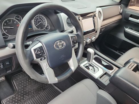 Used 2014 Toyota Tundra SR5 image 9