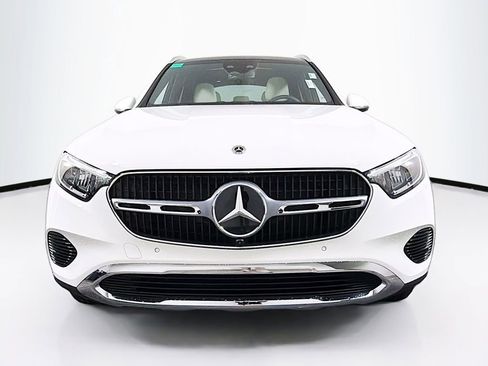 New 2026 Mercedes-Benz GLC 300 4MATIC image 2