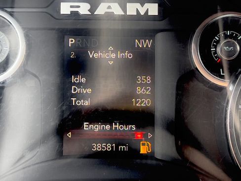 Used 2024 RAM 2500 Big Horn AWD/4WD image 26