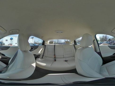 Used 2024 Chevrolet Malibu LT image 40