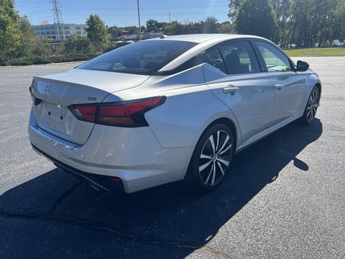 Used 2022 Nissan Altima 2.5 SR image 7