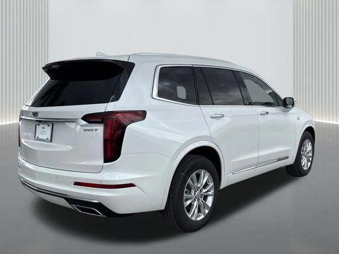 Used 2025 Cadillac XT6 Luxury image 5