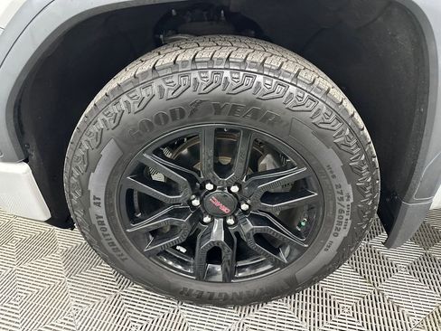 Used 2021 GMC Sierra 1500 Elevation RWD image 12