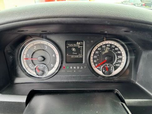 Used 2018 RAM 3500 Tradesman w/ Chrome Appearance Group AWD/4WD image 19
