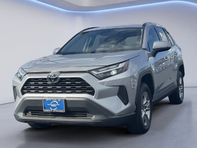 Used 2024 Toyota RAV4 XLE FWD image 7