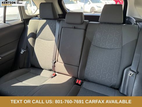Used 2025 Toyota RAV4 XLE AWD/4WD image 30