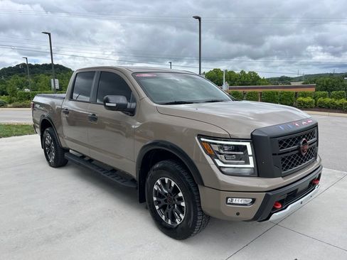 Used 2024 Nissan Titan PRO-4X w/ Pro-4x Convenience Package AWD/4WD image 33