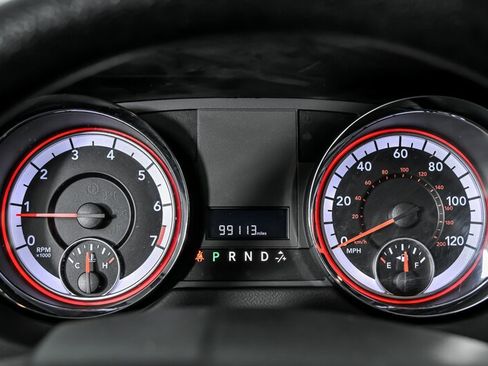 Used 2018 Dodge Grand Caravan SE image 21