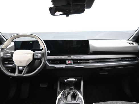 Used 2025 Kia K4 GT-Line w/ GT-Line Sunroof Package FWD image 19