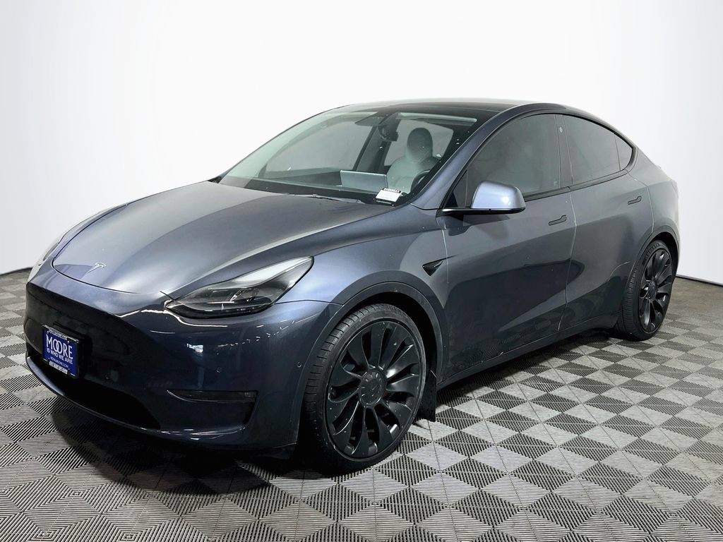 Used 2022 Tesla Model Y Performance AWD/4WD image 3