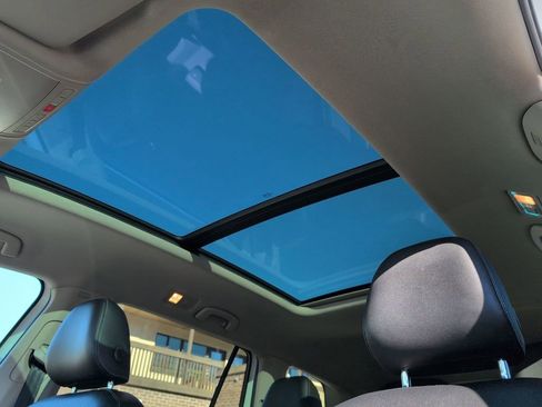 Used 2020 Volkswagen Atlas SE w/ Panoramic Sunroof Package image 22