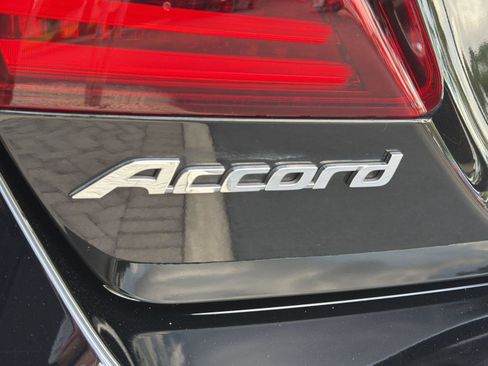 Used 2017 Honda Accord EX-L image 34