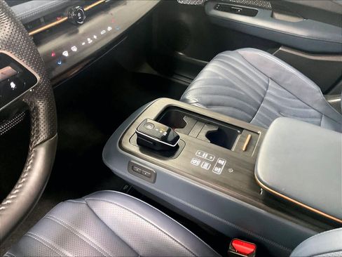 Certified 2024 Nissan Ariya AWD image 20