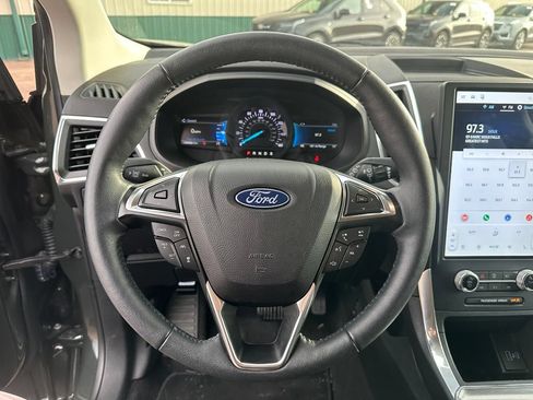 Used 2024 Ford Edge Titanium AWD/4WD image 15