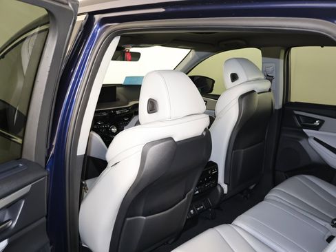 Certified 2024 Acura MDX w/Technology Package image 46