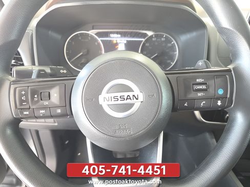 Used 2021 Nissan Rogue SV AWD/4WD image 12