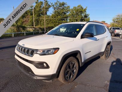 Used 2025 Jeep Compass Latitude w/ Convenience Group