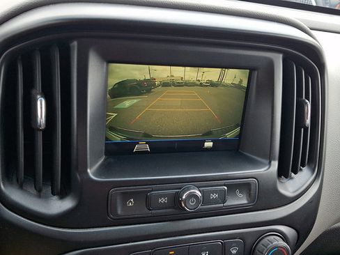 Used 2019 Chevrolet Colorado W/T w/ WT Convenience Package AWD/4WD image 18
