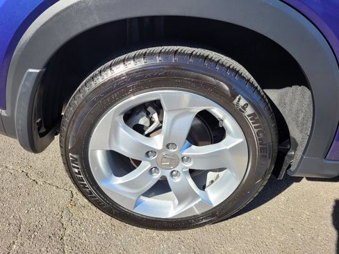 Used 2016 Honda HR-V EX image 9